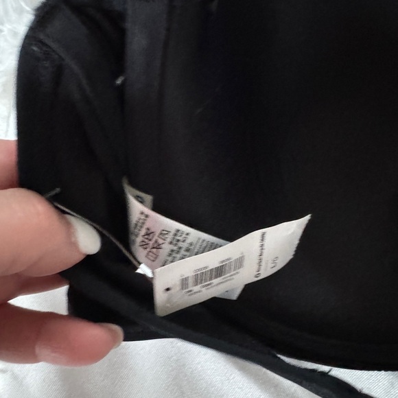 Black Bikini - Picture 8 of 8